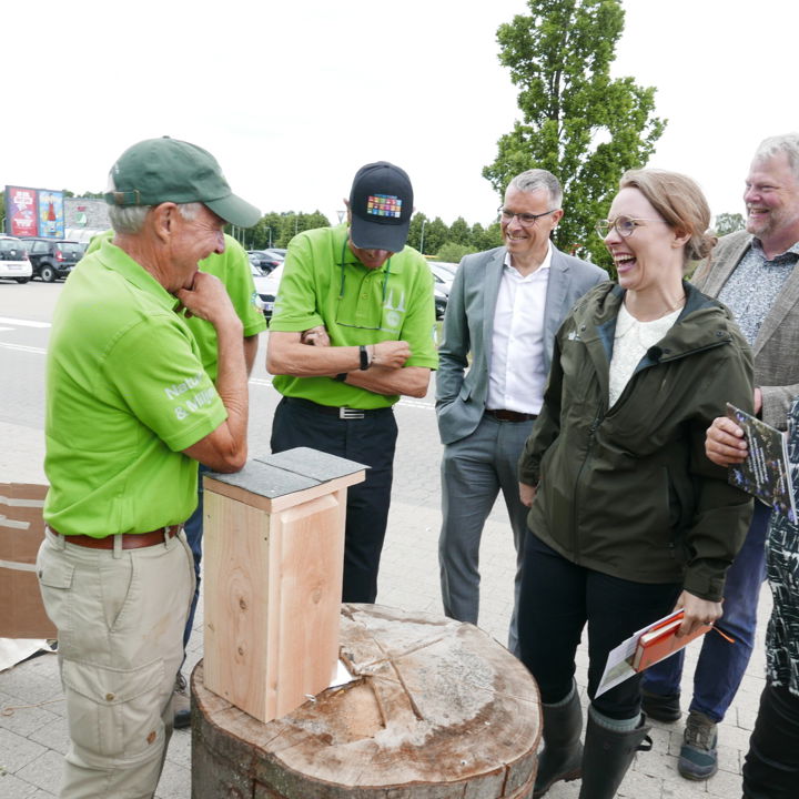 Roskilde Golfklubs Natur og Miljøudvalg snakker med miljøminister Lea Wermelin